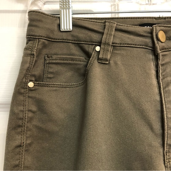 Green High Waisted Jeans - Picture 9 of 14